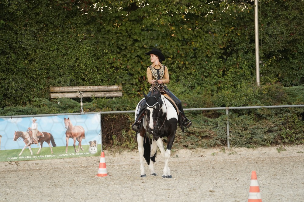s_A_907023.JPG